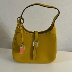 Henry's medium hobo Dooney & Bourke yellow NWOT